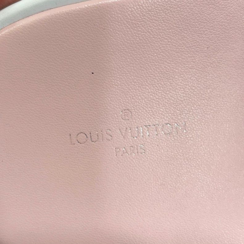 Louis Vuitton LV Pink Fur Slippers Size 38 Size US 8 / IT 38 - 3 Thumbnail