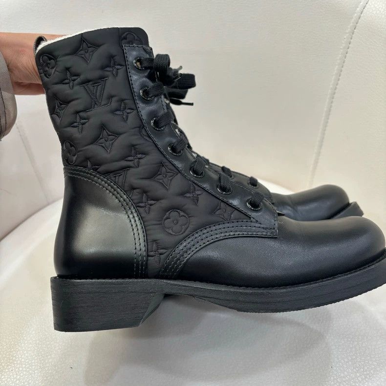 Louis Vuitton LV Black Shearling Lace Up Boots Size US 8 / IT 38 - 2 Thumbnail