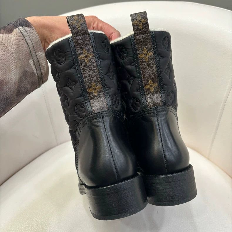 Louis Vuitton LV Black Shearling Lace Up Boots Size US 8 / IT 38 - 3 Thumbnail