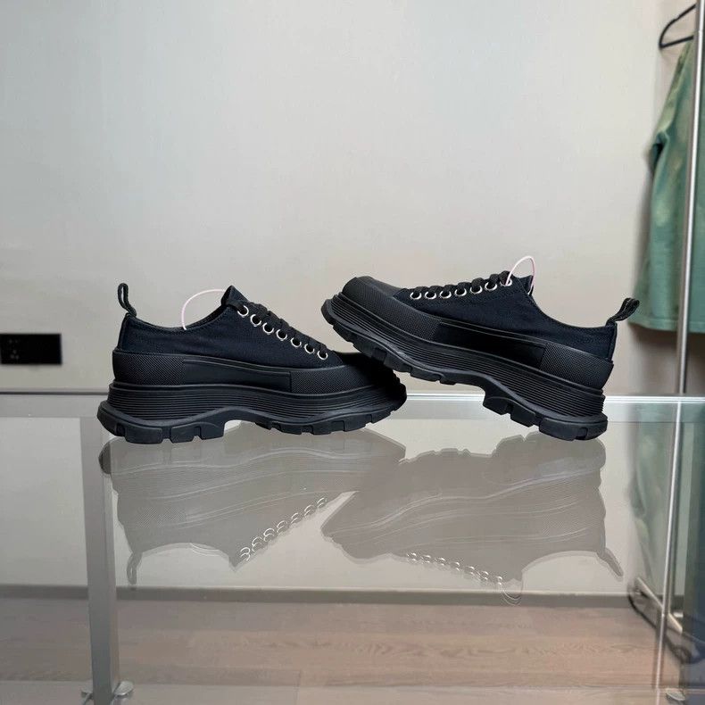 Alexander McQueen Alexander McQueen Black Low-Top Martin Boots Size US 6 / IT 36 - 4 Thumbnail
