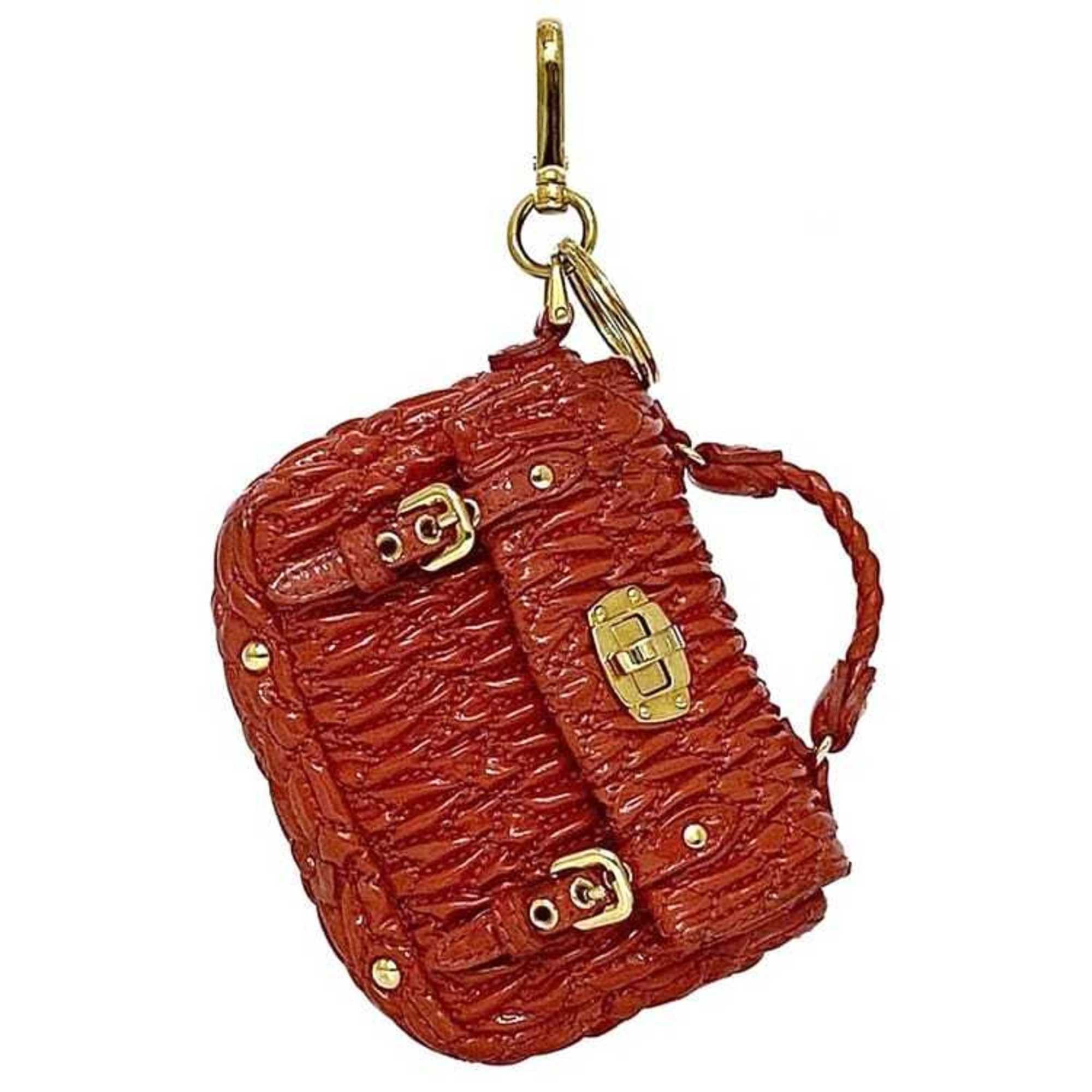 Miu Miu Miu Miu Miu Charm Pouch ec-23001 Red Matelasse Enamel 149 Key Holder Coin Case Mini Compact Women's Coins Size ONE SIZE - 2 Thumbnail