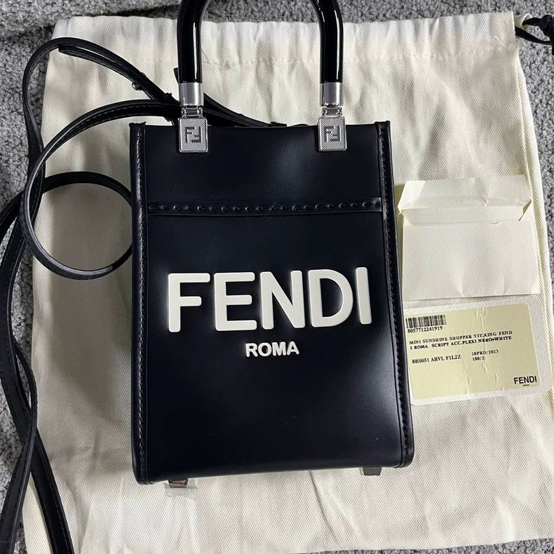 Fendi Fendi Black Mini Leather Handbag with Strap Size ONE SIZE - 2 Thumbnail