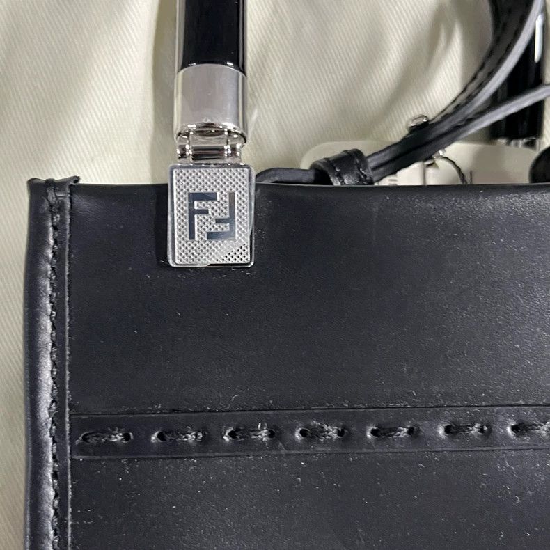 Fendi Fendi Black Mini Leather Handbag with Strap Size ONE SIZE - 6 Thumbnail