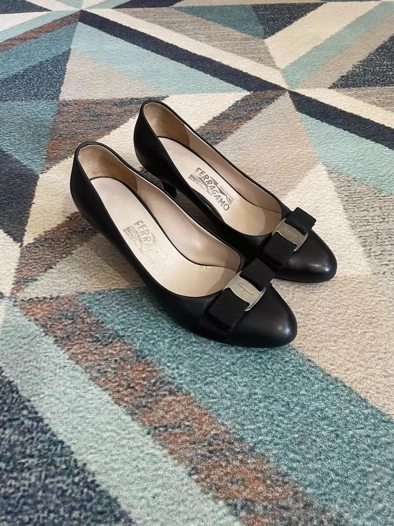 Jimmy Choo Ferragamo Women's High Heels Size 36 Size US 6 / IT 36 - 3 Thumbnail