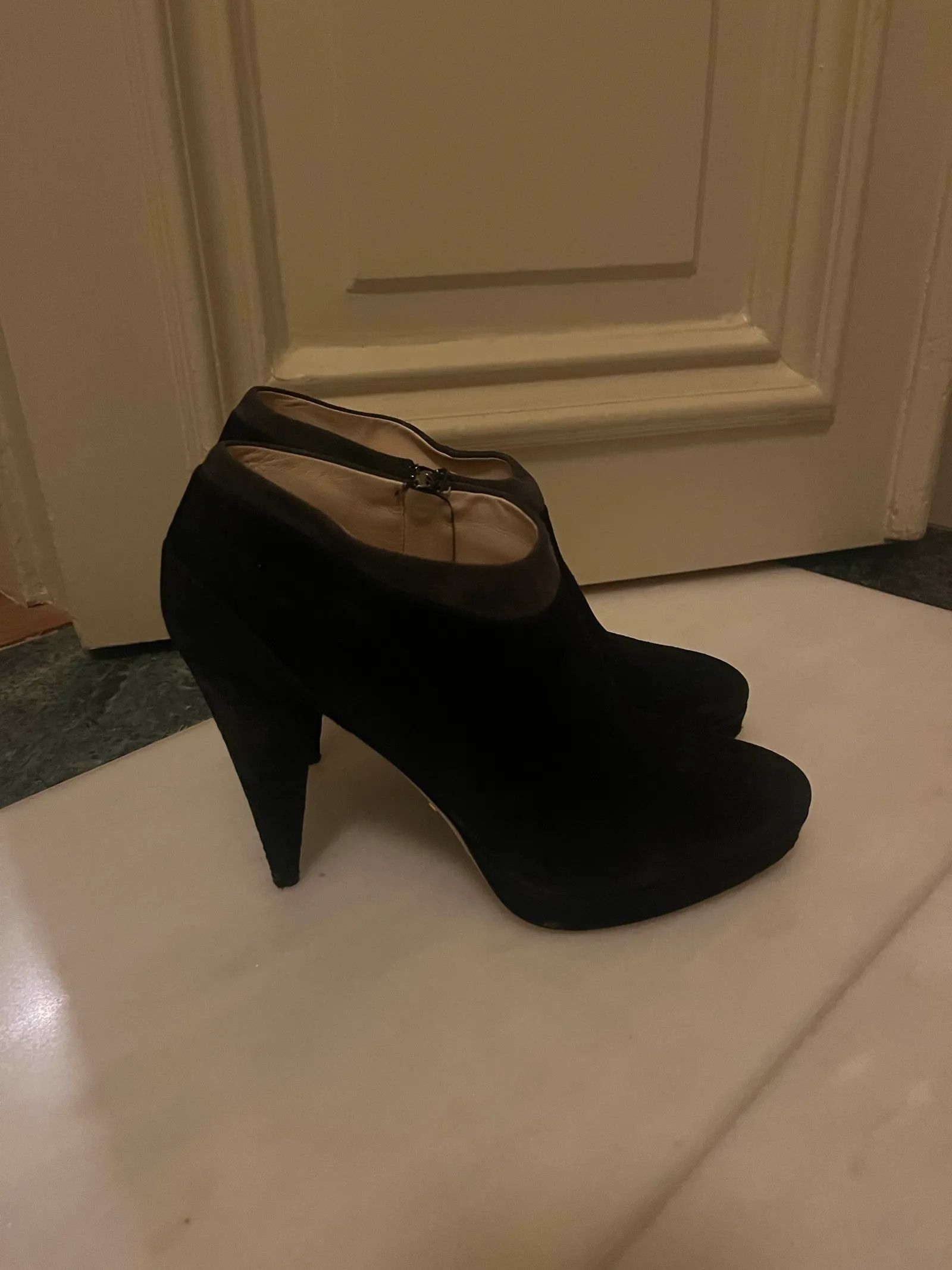 Prada Prada Heels Size US 8 / IT 38 - 2 Thumbnail