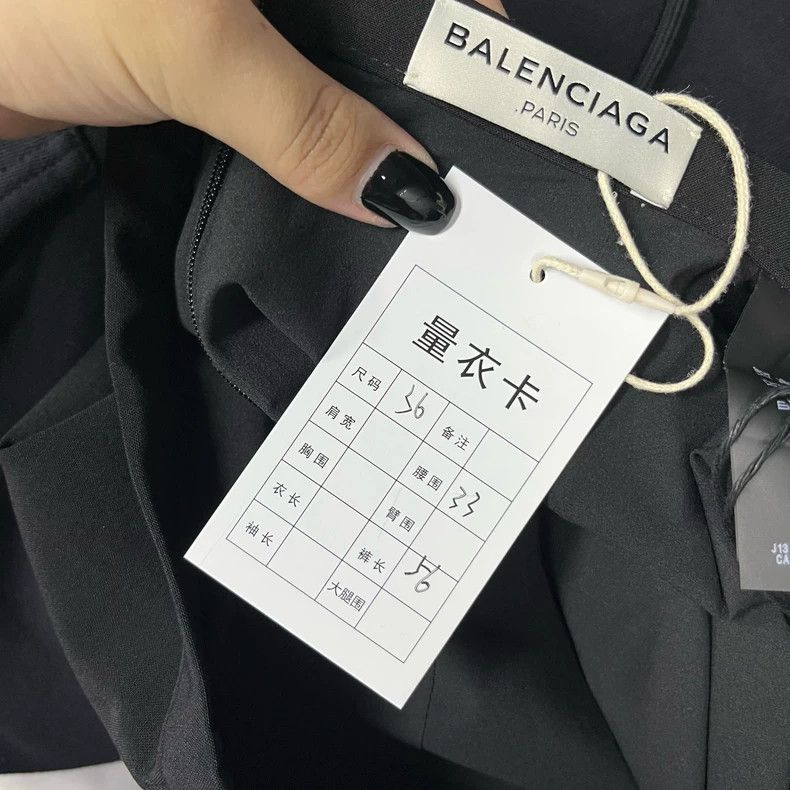 Balenciaga Balenciaga Classic Black Skirt for Sale Size 36" / US 14 / IT 50 - 3 Thumbnail