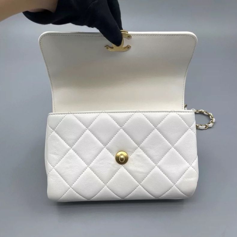 Chanel Chanel Quilted Crossbody Bag with Initials Size ONE SIZE - 8 Thumbnail