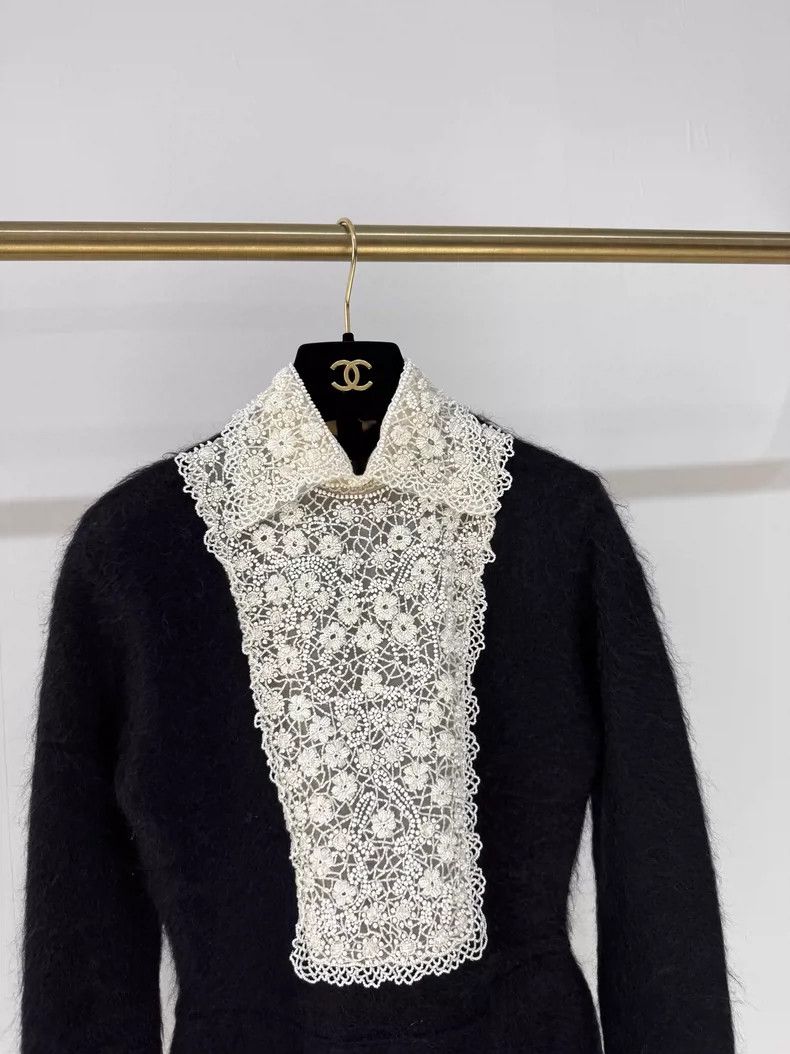 Valentino Valentino Lace Beaded Wool Dress Size S Size S / US 4 / IT 40 - 3 Thumbnail