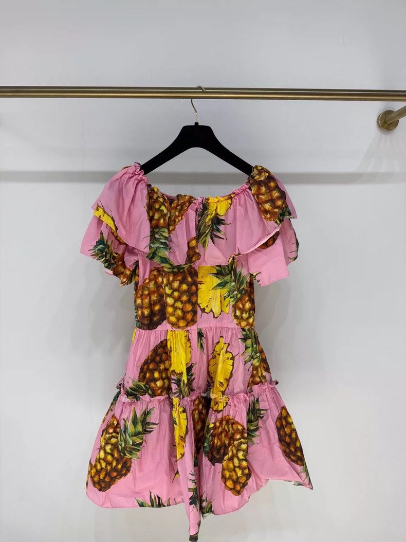 Dolce & Gabbana Pink Pineapple Print Off-Shoulder Dress Size M / US 6-8 / IT 42-44 - 2 Thumbnail