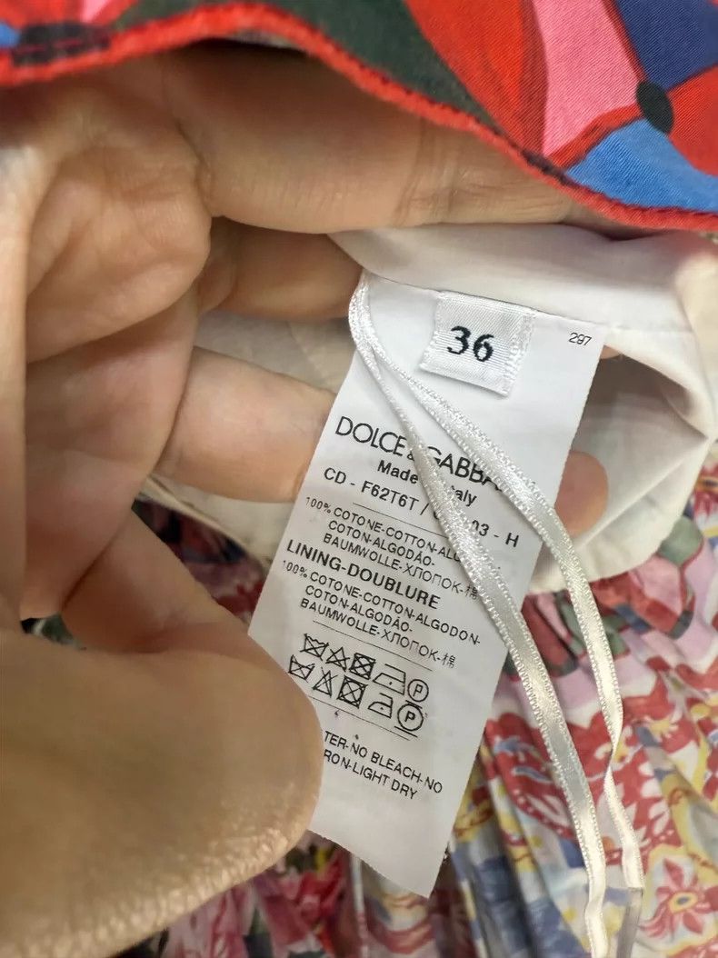 Dolce & Gabbana Floral Print Dress with Ceramic Buttons Size S / US 4 / IT 40 - 6 Thumbnail
