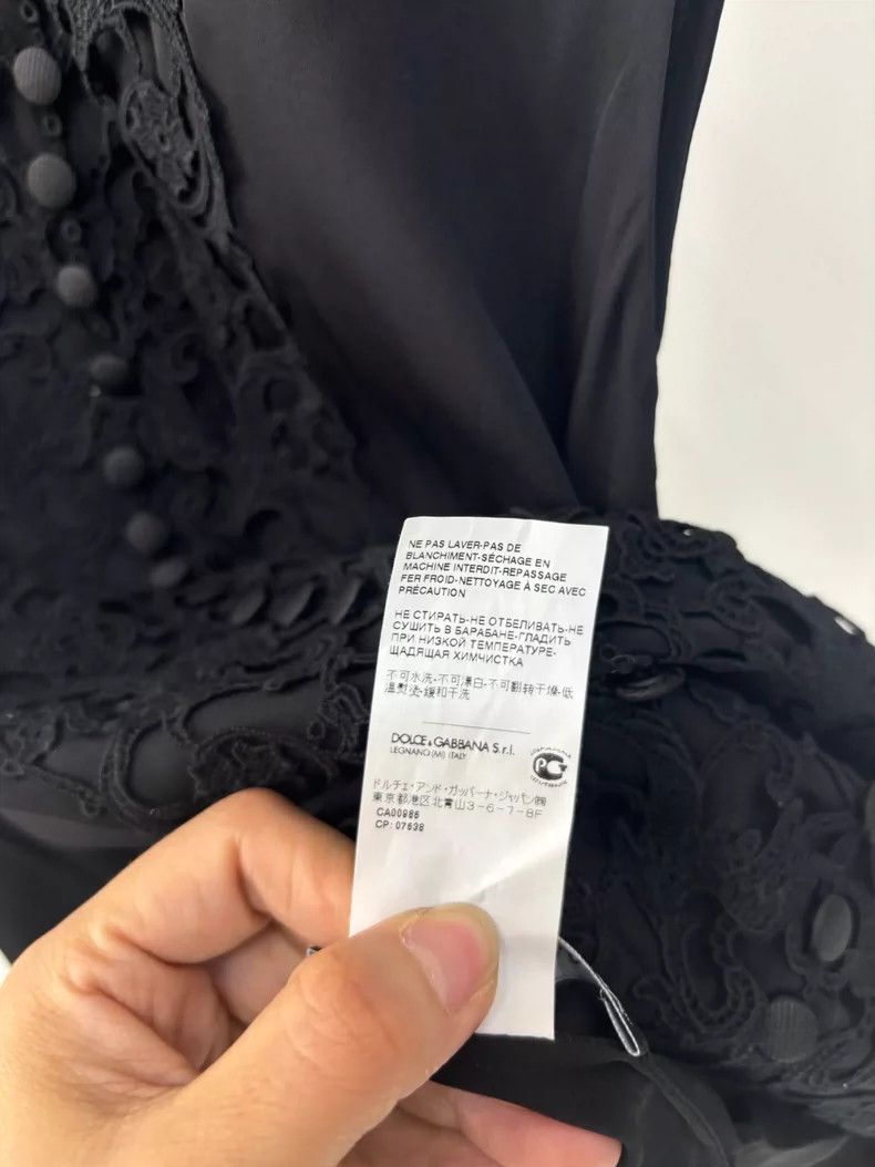 Dolce & Gabbana Sleeveless Silk Top with Lace Details Size S / US 4 / IT 40 - 6 Thumbnail