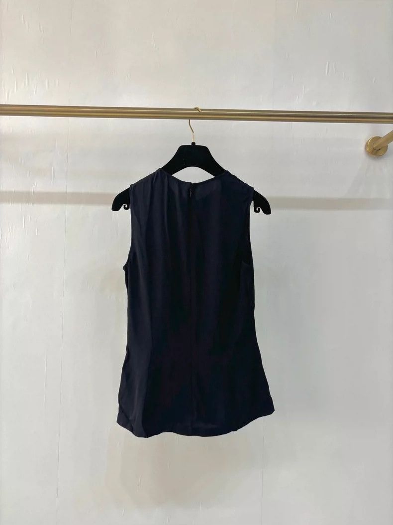 Dolce & Gabbana Sleeveless Silk Top with Lace Details Size S / US 4 / IT 40 - 4 Thumbnail