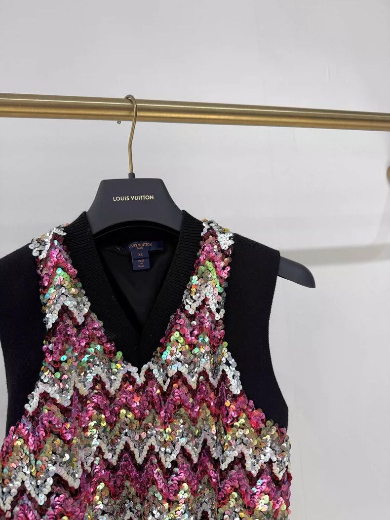Louis Vuitton High-End Embellished Knit Vest Size XS / US 0-2 / IT 36-38 - 4 Thumbnail