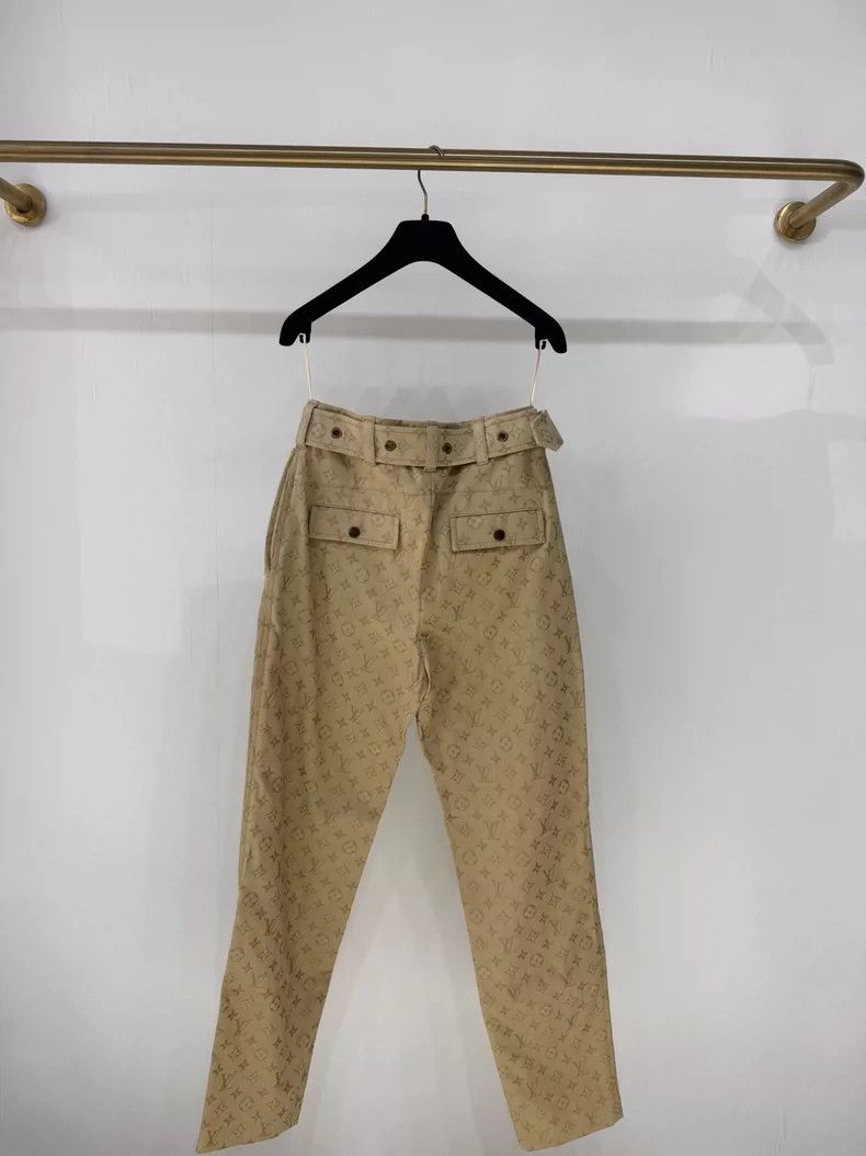 Louis Vuitton New LV Khaki Logo Women's Long Pants Size 34" / US 12 / IT 48 - 2 Thumbnail