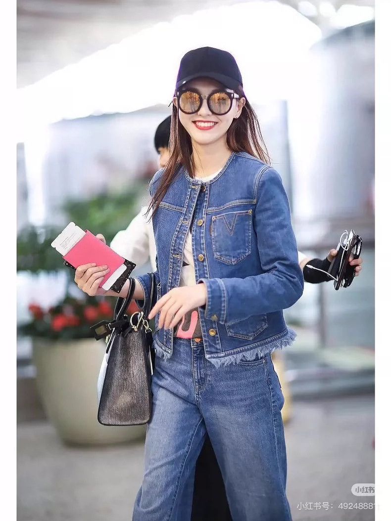 Louis Vuitton Louis Vuitton Fringed Denim Jacket Size M / US 6-8 / IT 42-44 - 6 Thumbnail