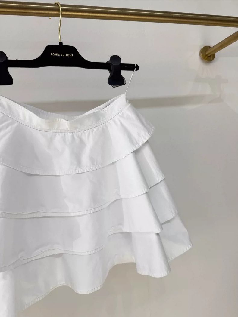 Louis Vuitton White Ruffled Cake Skirt in Size 34 Size 34" / US 12 / IT 48 - 3 Thumbnail