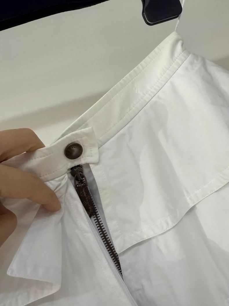 Louis Vuitton White Ruffled Cake Skirt in Size 34 Size 34" / US 12 / IT 48 - 5 Thumbnail