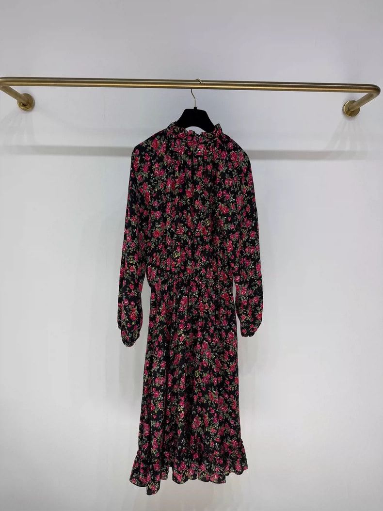 Dolce & Gabbana Romantic Floral Silk Dress by Dolce & Gabbana Size L / US 10 / IT 46 - 2 Thumbnail