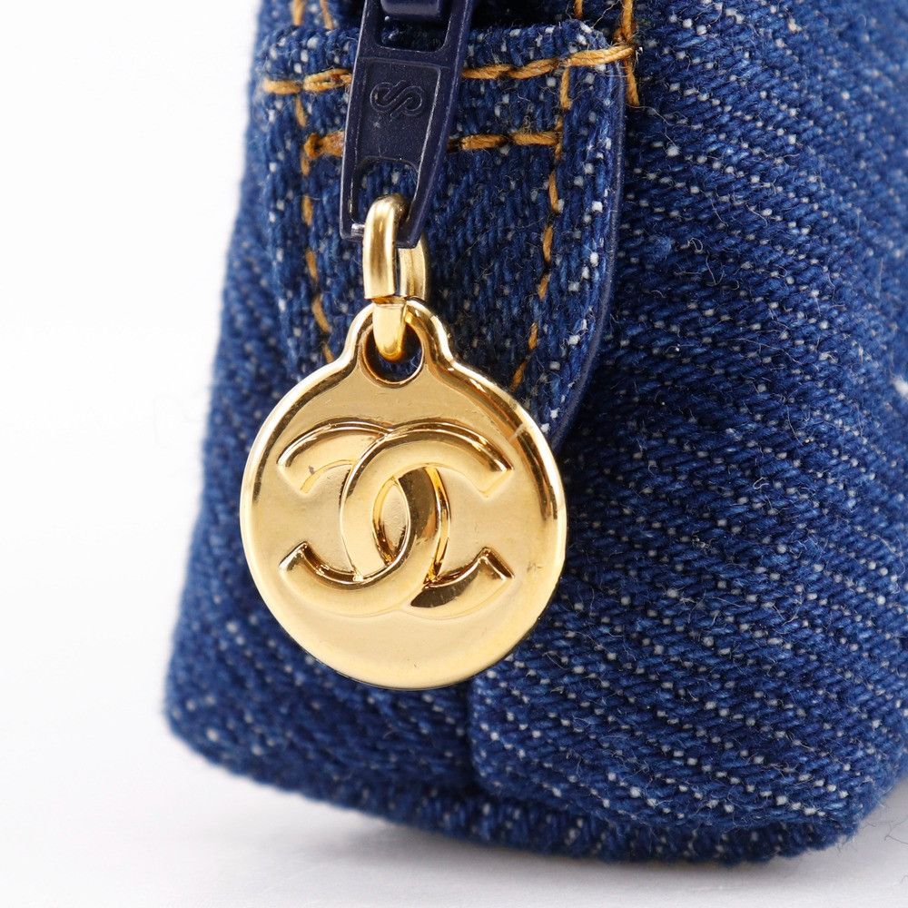Chanel Chanel Chanel Coco Mark Denim Pouch Denim Other A02789X03304 DUTY FREE for USA Size ONE SIZE - 8 Thumbnail