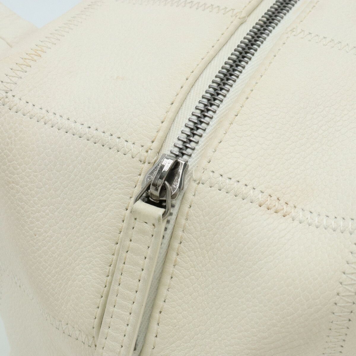 Chanel Chanel Chanel Choco Bar Leather Handbag Leather Handbag Size ONE SIZE - 8 Thumbnail