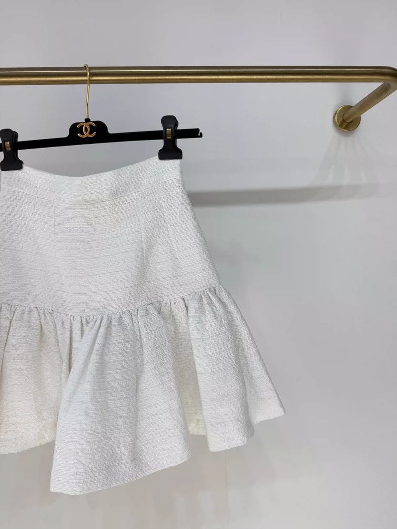 Dolce & Gabbana White Flared Half Skirt by Dolce & Gabbana Size 36" / US 14 / IT 50 - 3 Thumbnail