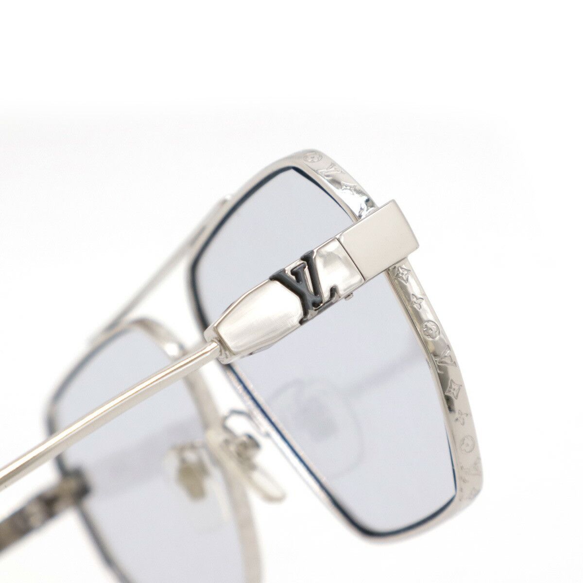 Louis Vuitton Louis Vuitton Louis Vuitton Reveal Pilot Sunglasses Plastic Sunglasses Z1834U Size ONE SIZE - 6 Thumbnail