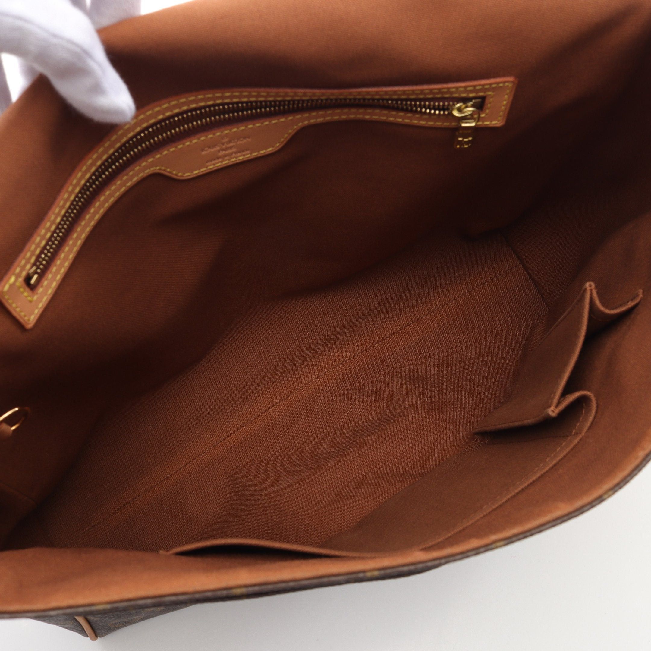 Louis Vuitton Louis Vuitton Aves Monogram Shoulder Bag Leather Brown Size ONE SIZE - 3 Thumbnail