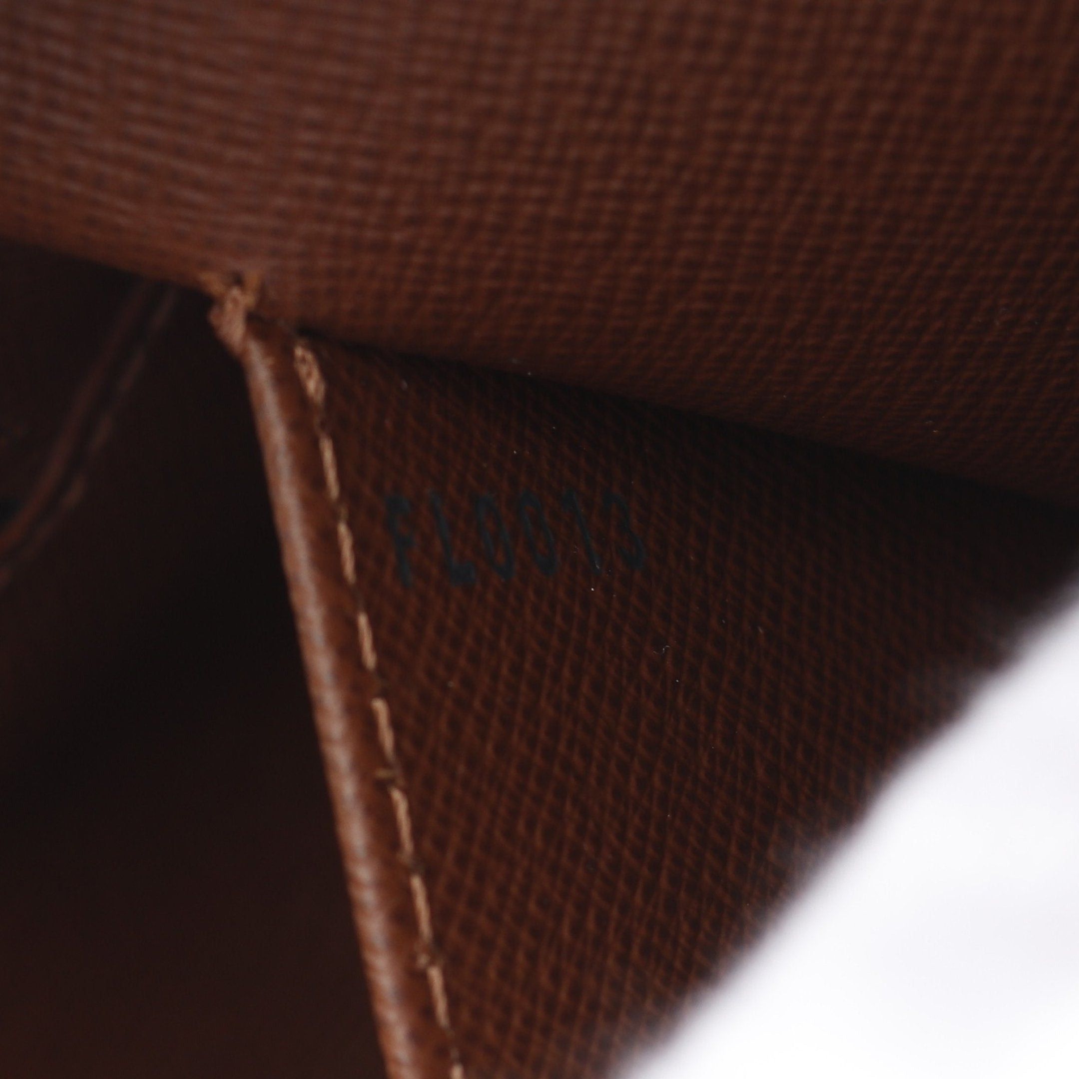 Louis Vuitton Louis Vuitton Cite Mm Monogram Shoulder Bag Leather Brown Size ONE SIZE - 5 Thumbnail