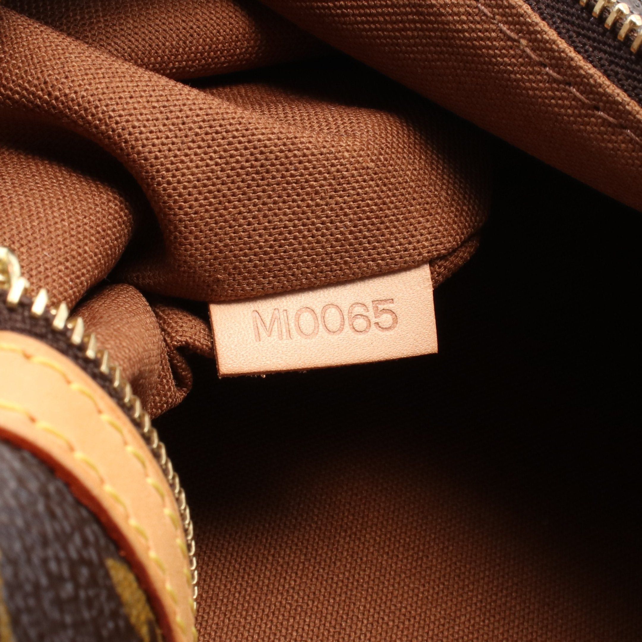 Louis Vuitton Louis Vuitton Pochette Bosphore Monogram Shoulder Bag Leather Brown Size ONE SIZE - 5 Thumbnail