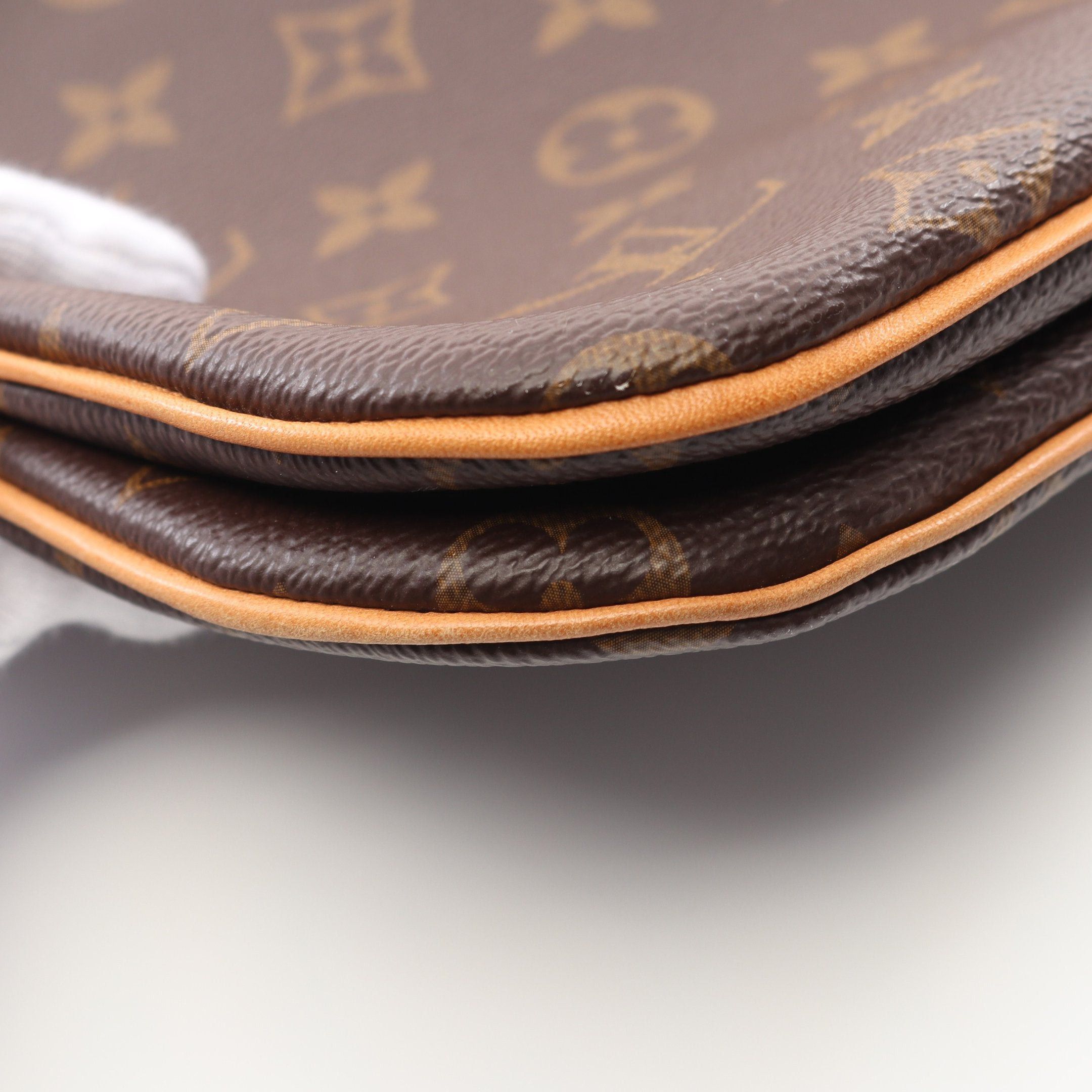 Louis Vuitton Louis Vuitton Loretta Monogram Vieux Rose Shoulder Bag Leather Brown Pink Size ONE SIZE - 7 Thumbnail