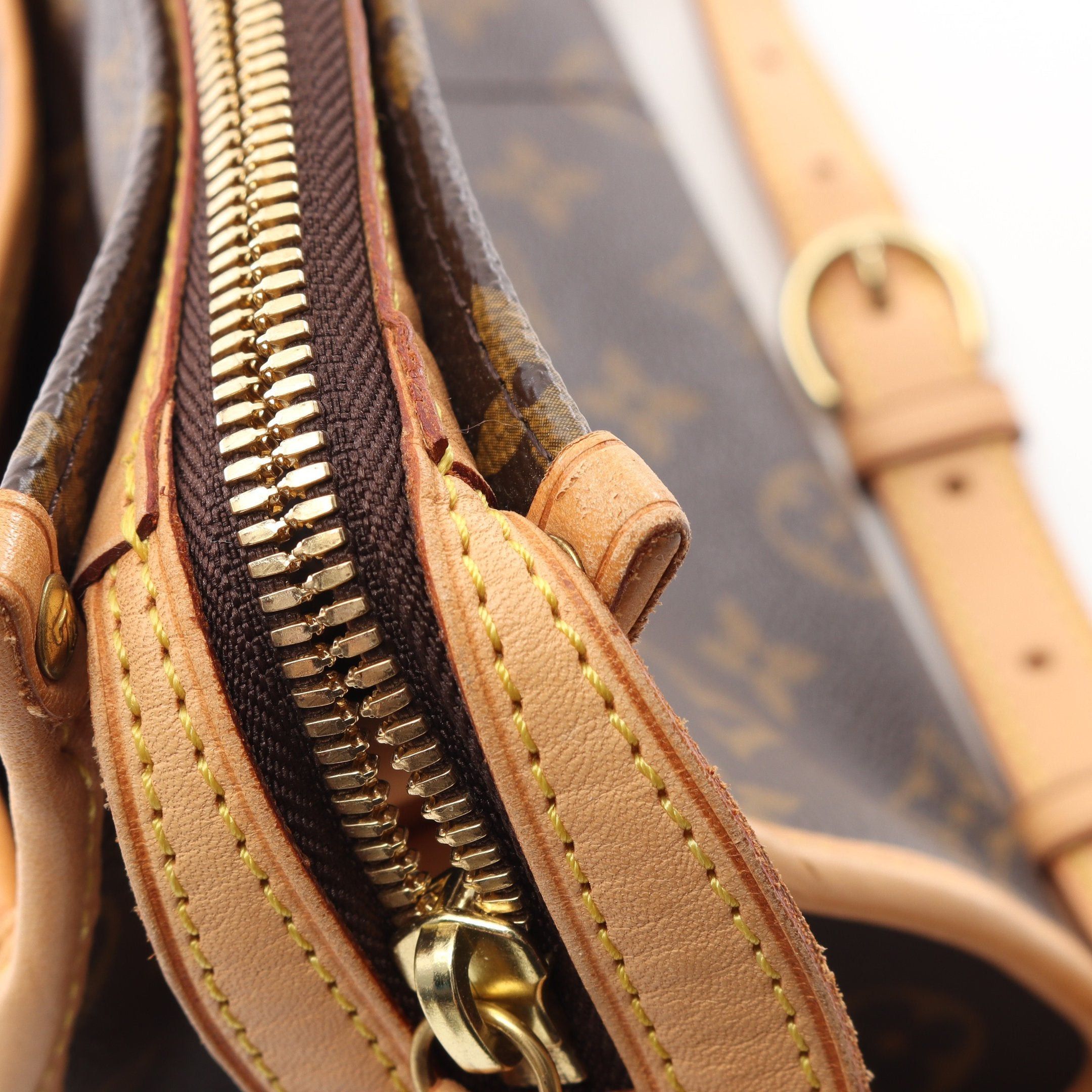 Louis Vuitton Louis Vuitton Popincourt Ron Monogram Shoulder Bag Leather Brown Size ONE SIZE - 6 Thumbnail