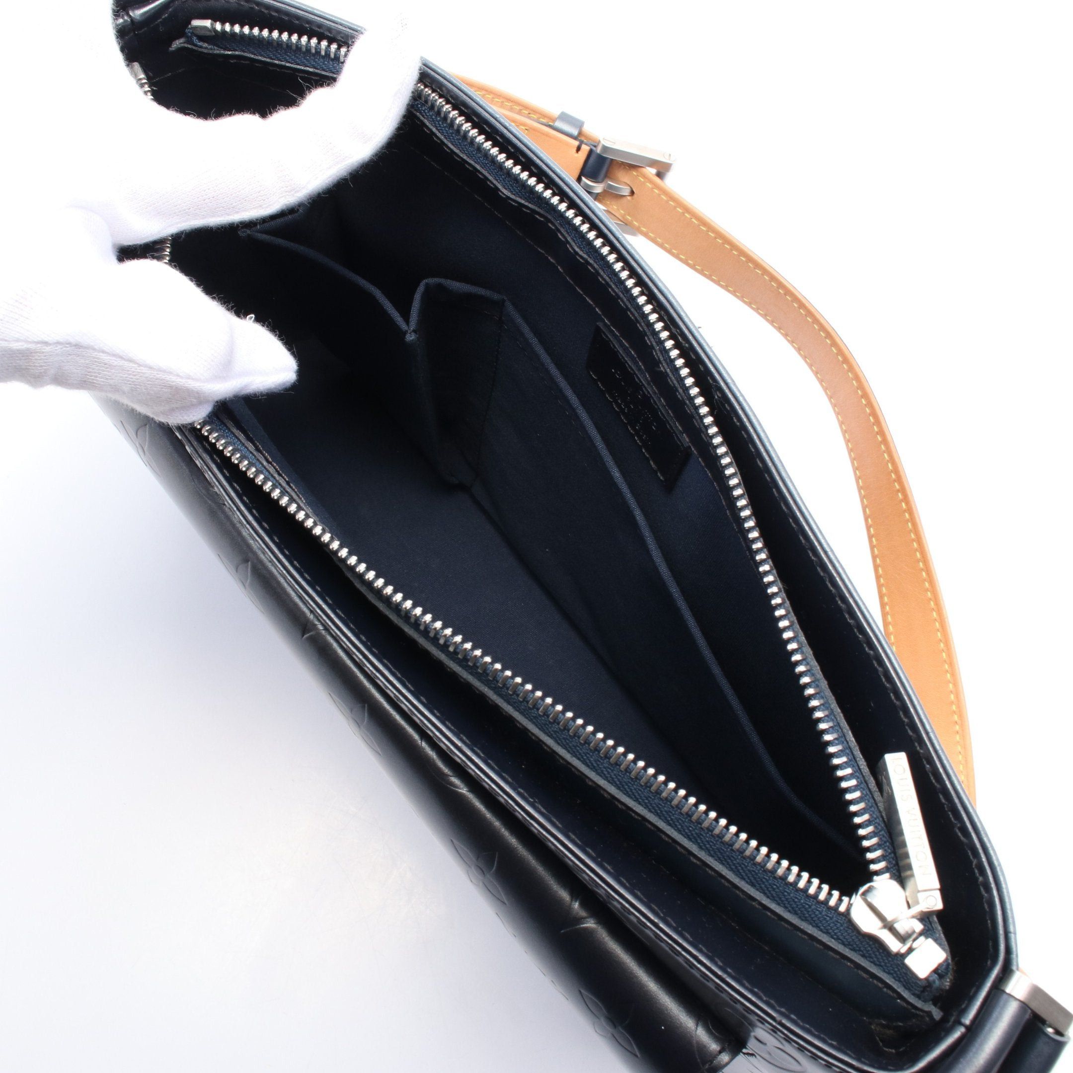 Louis Vuitton Louis Vuitton Alston Monogram Mat Blue Shoulder Bag Leather Navy Size ONE SIZE - 3 Thumbnail