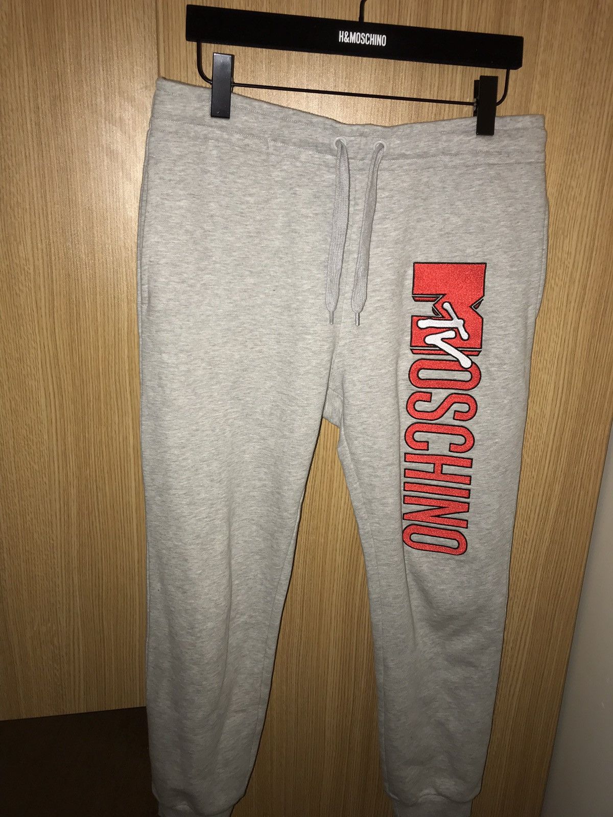 Moschino x hm prices hot sale