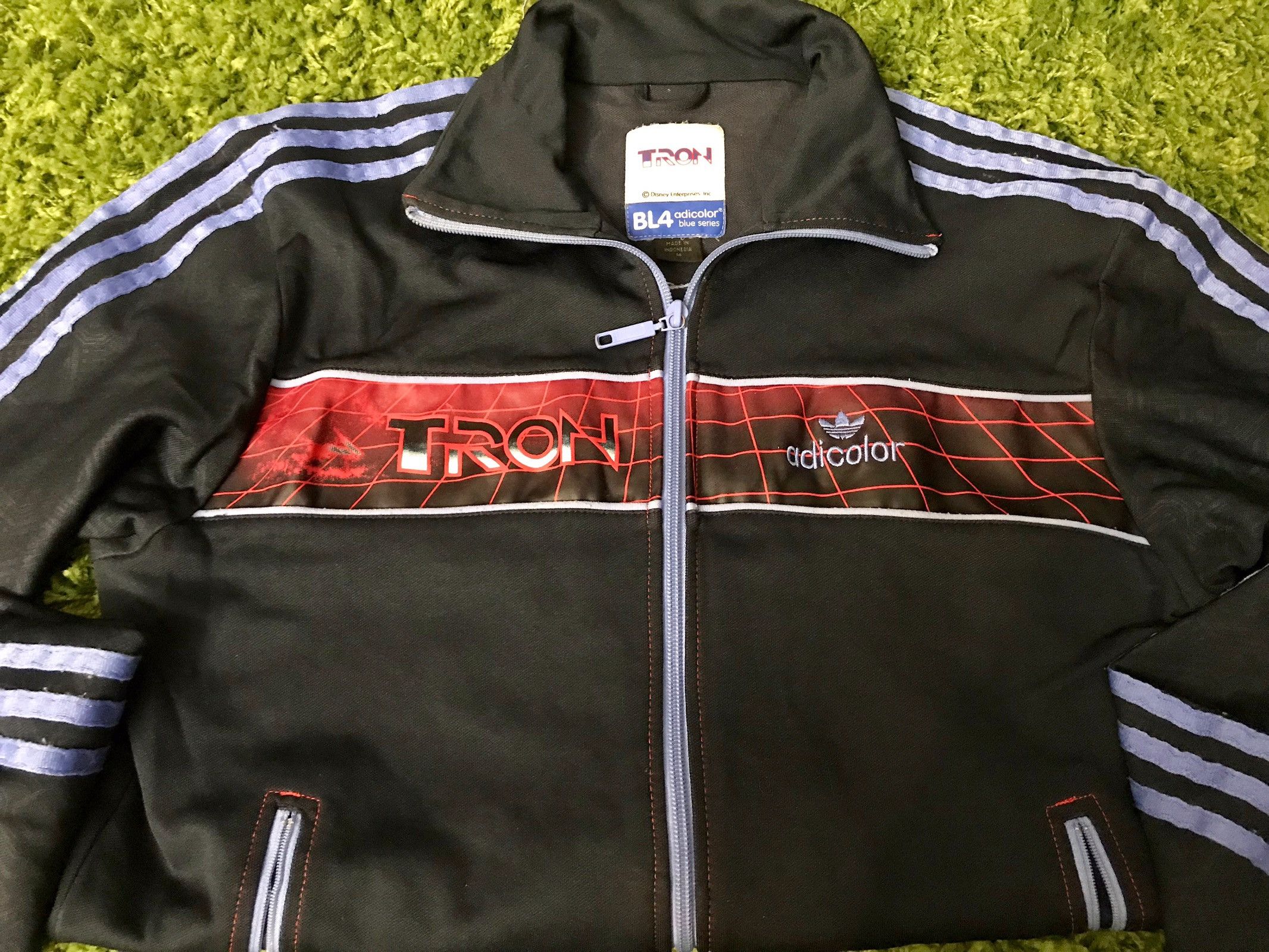 Adidas tron hot sale jacket