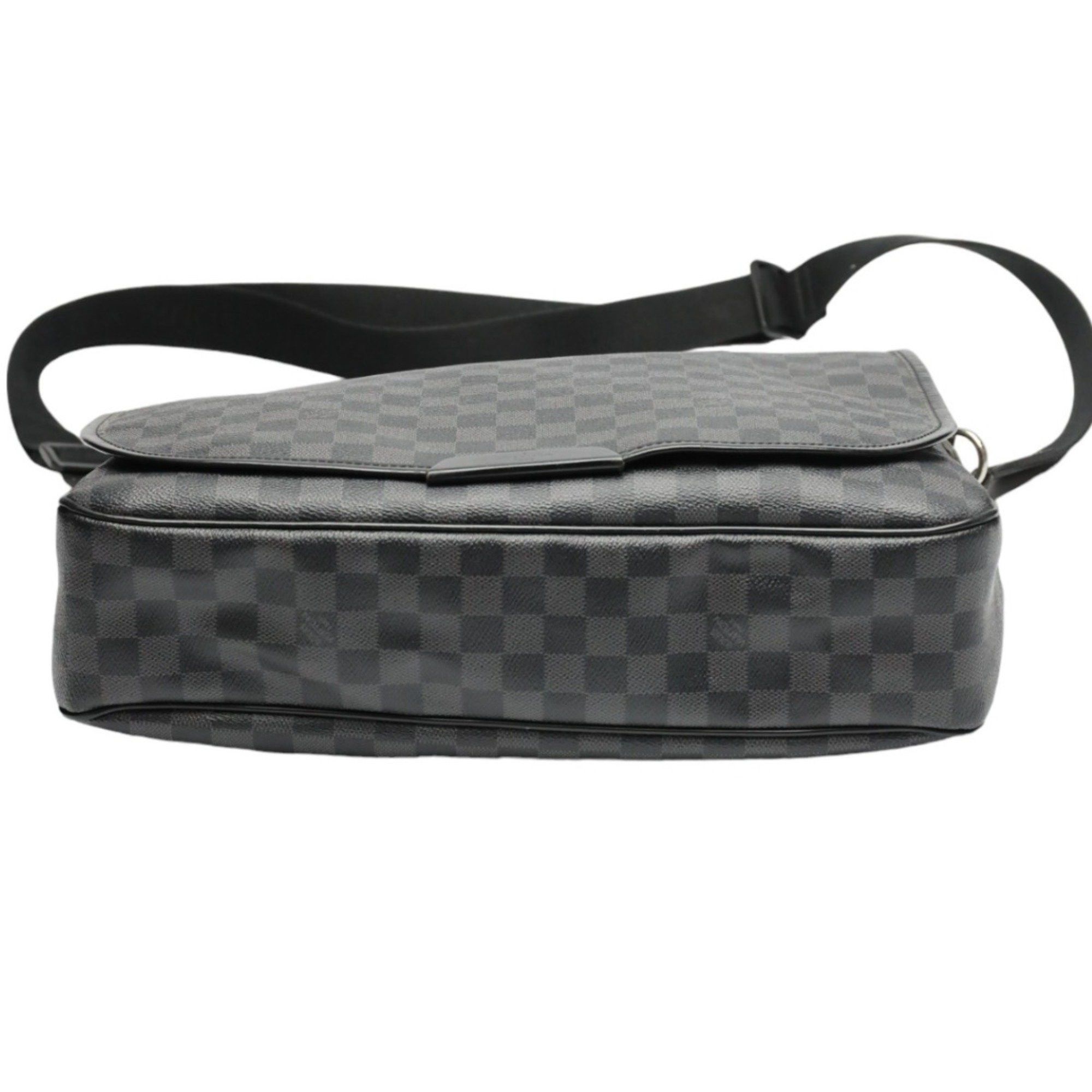 Louis Vuitton LOUIS VUITTON Shoulder Bag Damier Graphite Daniel GM Leather N58033 Black Size ONE SIZE - 5 Thumbnail