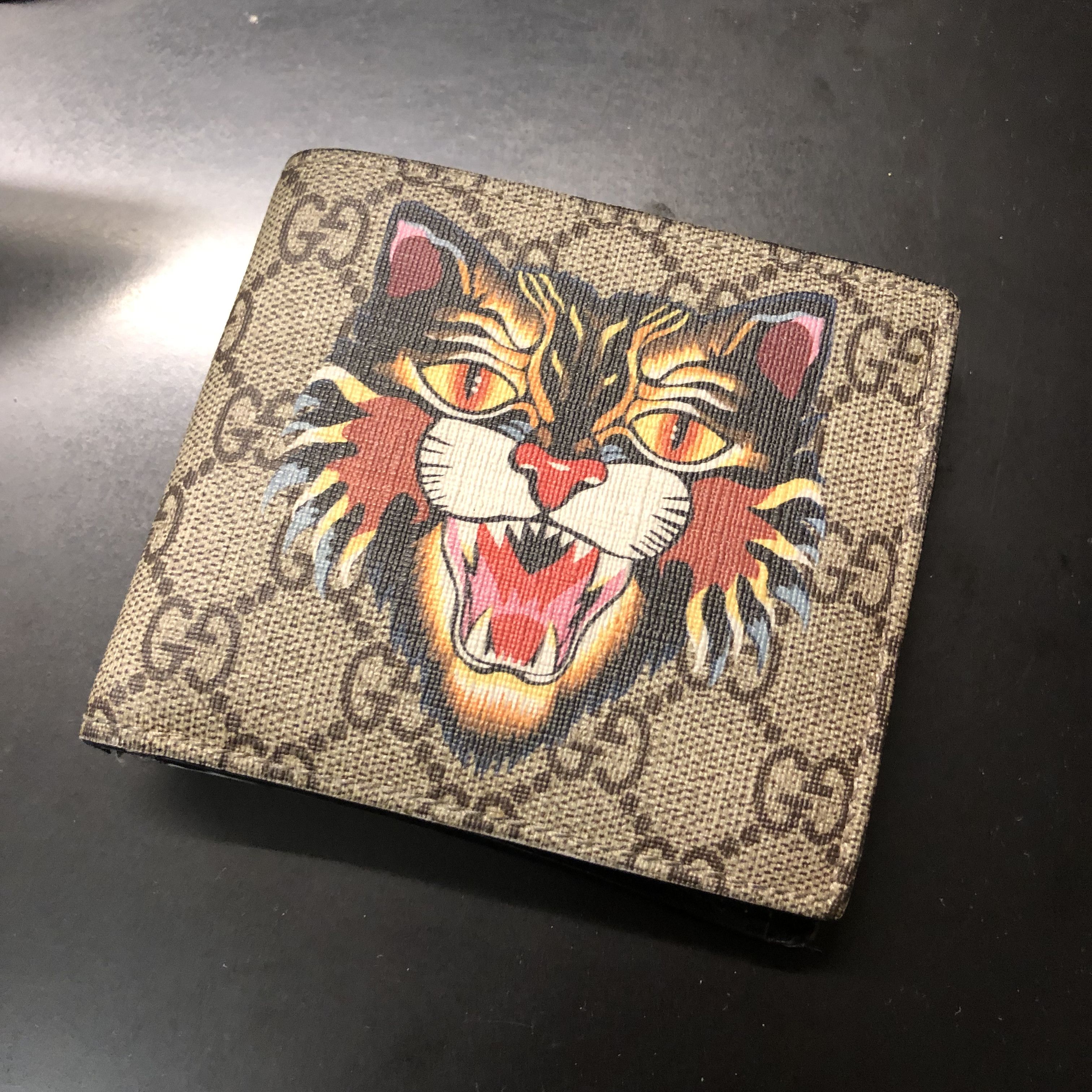 Gucci angry cheap cat wallet