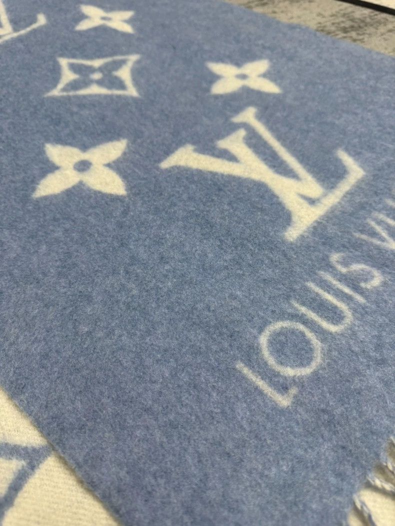 Louis Vuitton Louis Vuitton Blue Cashmere Scarf Double-sided Size ONE SIZE - 2 Thumbnail