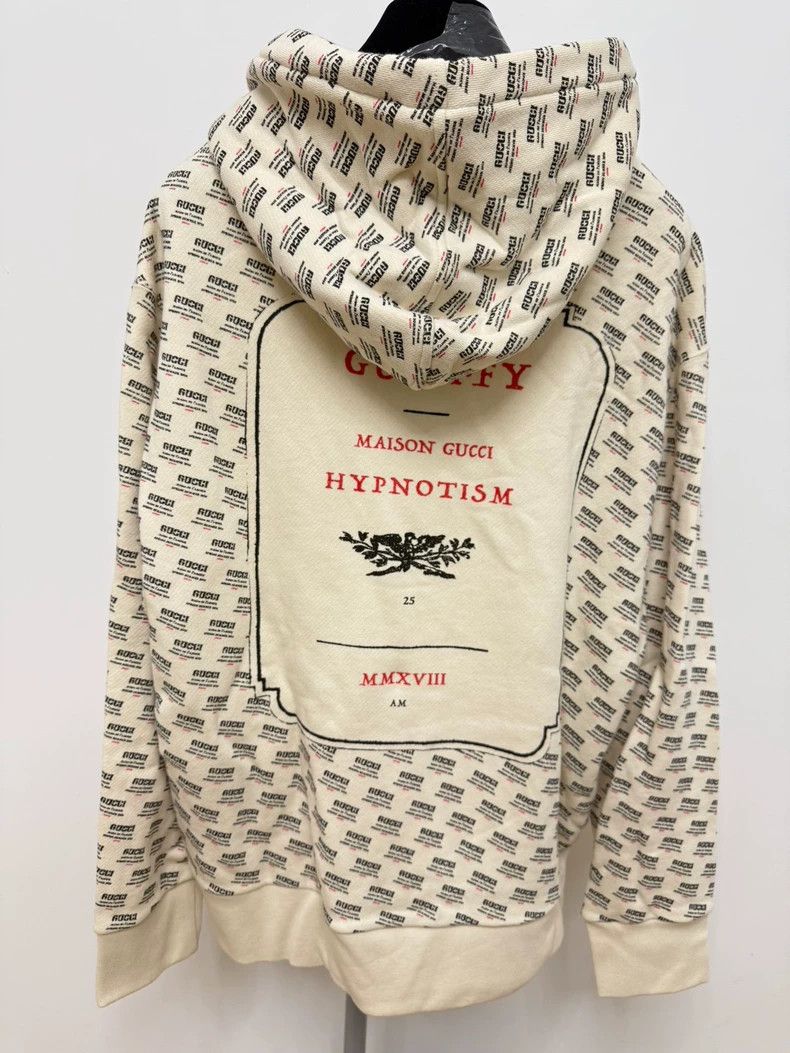 Gucci Gucci Logo Printed Hoodie in Excellent Condition Size US L / EU 52-54 / 3 - 2 Thumbnail