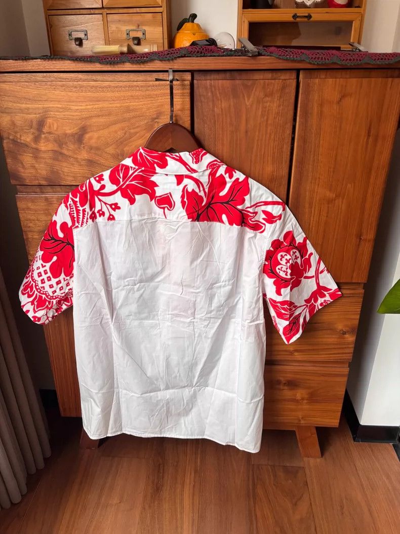 Thom Browne Neil Barrett Short Sleeve Shirt from Italy Size US L / EU 52-54 / 3 - 2 Thumbnail