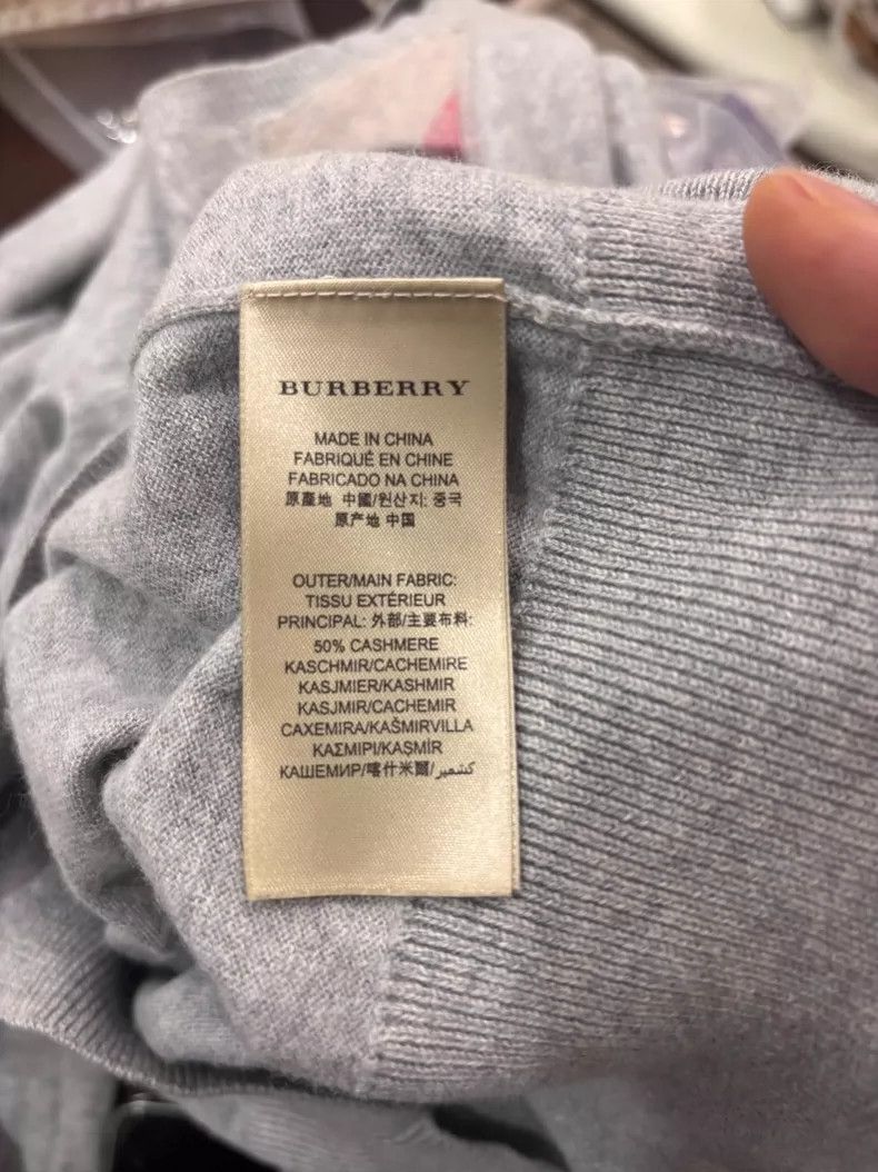 Burberry Burberry Cashmere Sweater Light Grey Color Size US M / EU 48-50 / 2 - 5 Thumbnail
