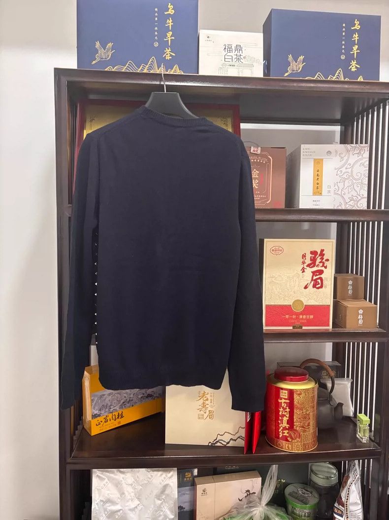 Valentino Valentino Cashmere Classic Sweater with Studs Size US M / EU 48-50 / 2 - 2 Thumbnail