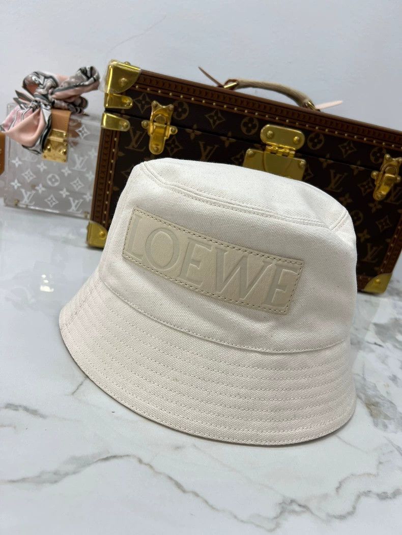 Loewe Loewe White Logo Fisherman Hat Size 59 Size ONE SIZE - 2 Thumbnail