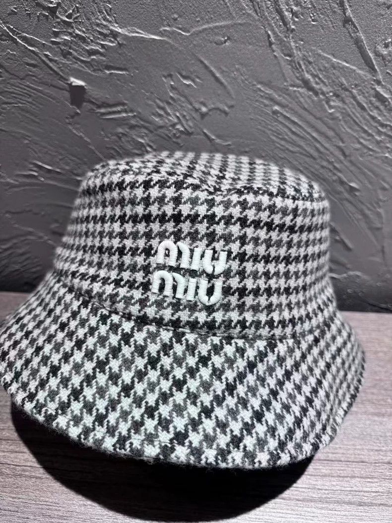 Miu Miu New Miu Miu Houndstooth Bucket Hat Size ONE SIZE - 2 Thumbnail