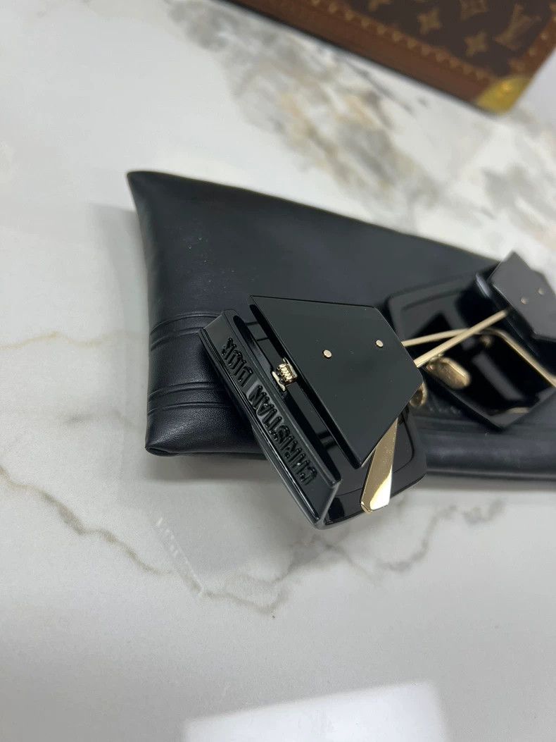 Dior Dior Sunglasses with Case, Cool Design Size ONE SIZE - 3 Thumbnail