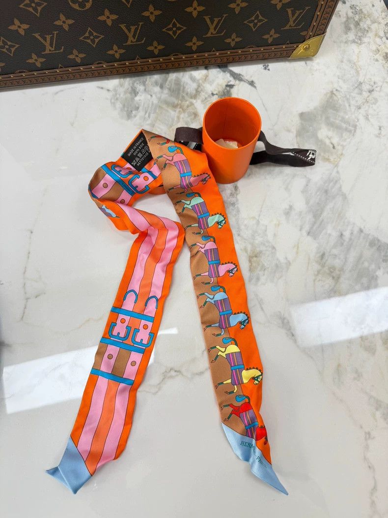 Hermes Hermes Horse Pattern Silk Scarf Size ONE SIZE - 2 Thumbnail