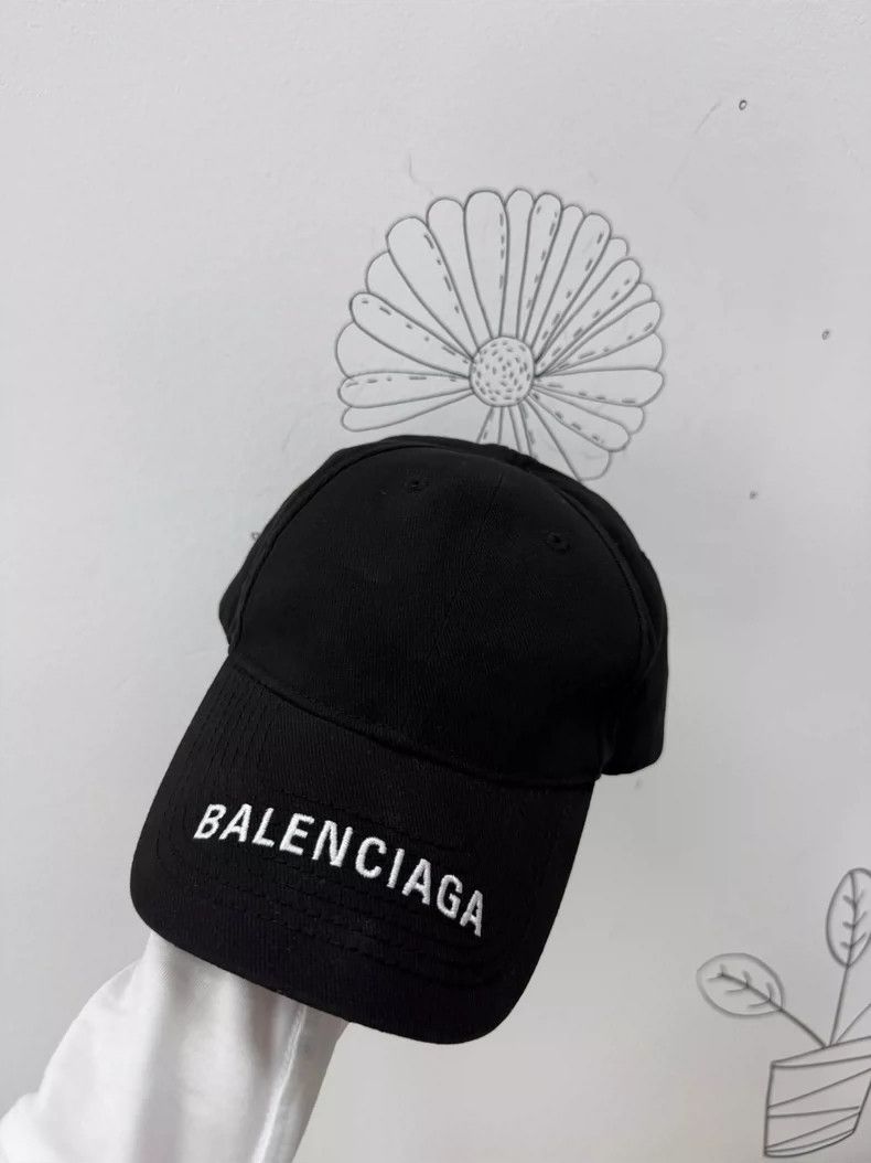 Balenciaga Balenciaga Black Logo Baseball Cap Size ONE SIZE - 2 Thumbnail