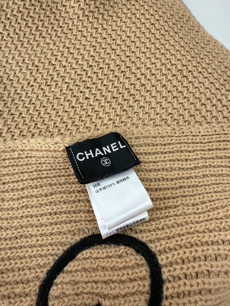 Chanel New Chanel Sequin Letter Scarf in Beige Size ONE SIZE - 4 Thumbnail