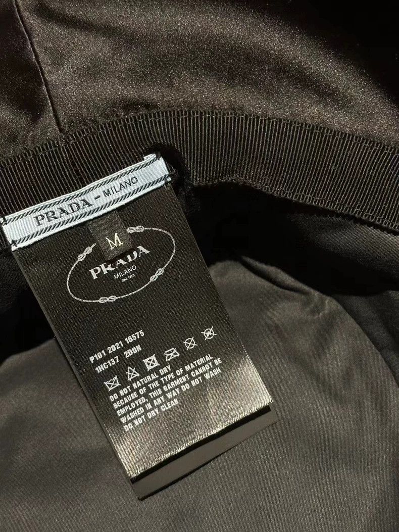 Prada Prada Sequin Bucket Hat in New Condition Size ONE SIZE - 4 Thumbnail