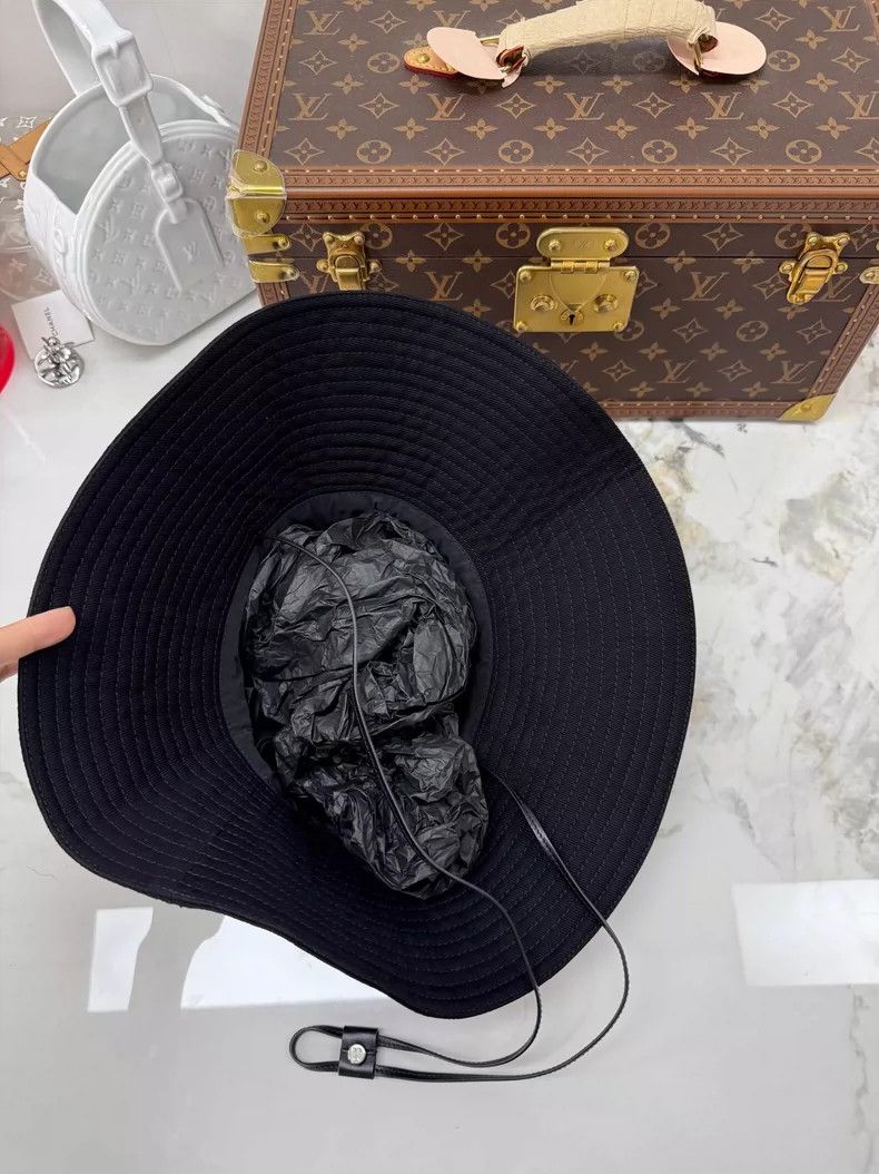 Miu Miu Miu Miu Logo Bucket Hat with Drawstring Size ONE SIZE - 4 Thumbnail