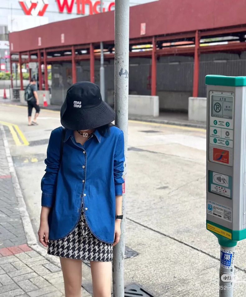 Miu Miu Miu Miu Logo Bucket Hat with Drawstring Size ONE SIZE - 8 Thumbnail